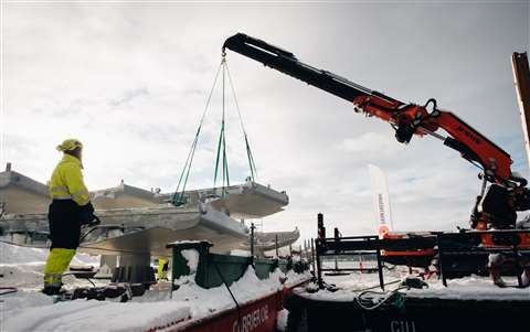 The Jekko JF545 crawler crane at work in Stockholm