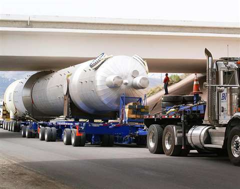 One of Bigge's heavy transport projects for an oil refinery